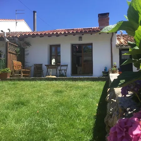 Ferienhaus Mit Garten Und Herrlicher Aussicht Hébergement de vacances *